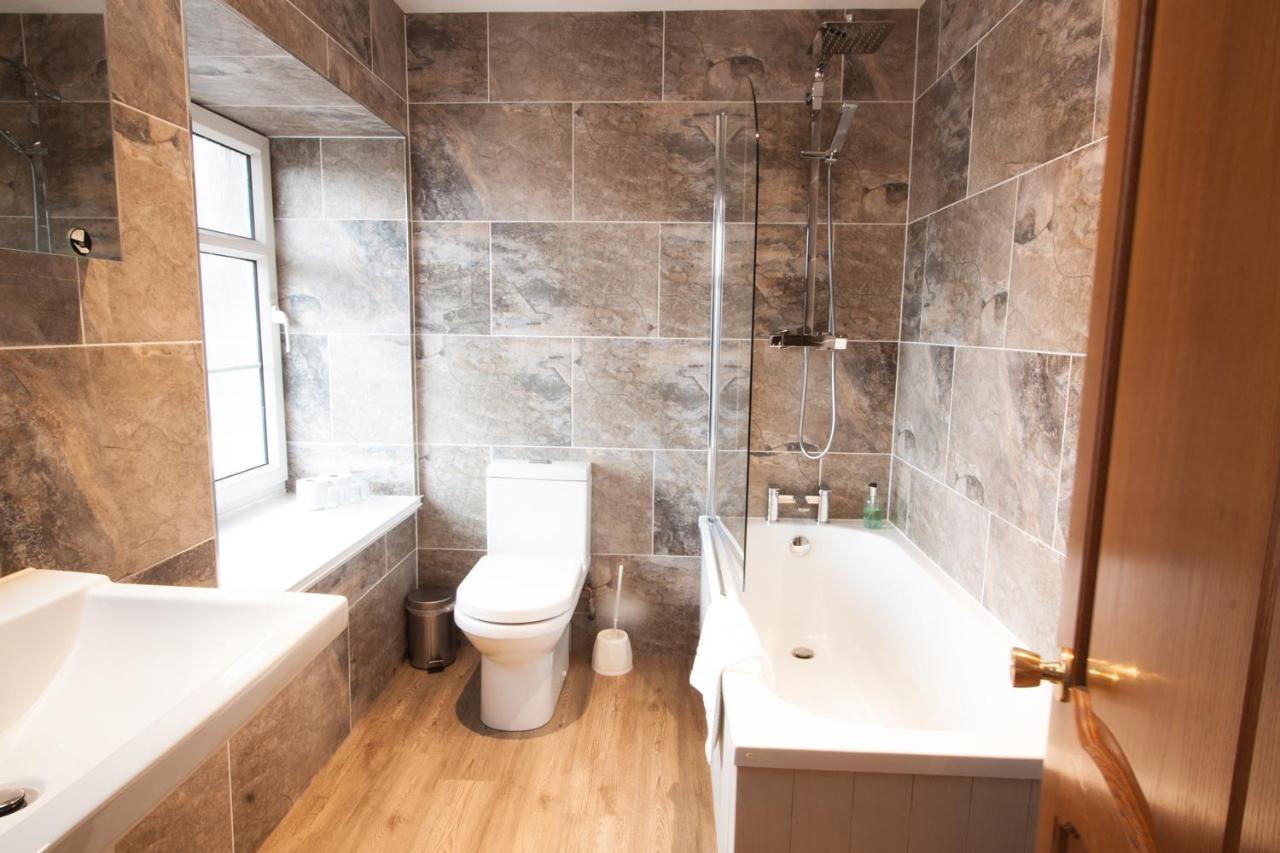 Duke Of Gordon Hotel Kingussie Extérieur photo